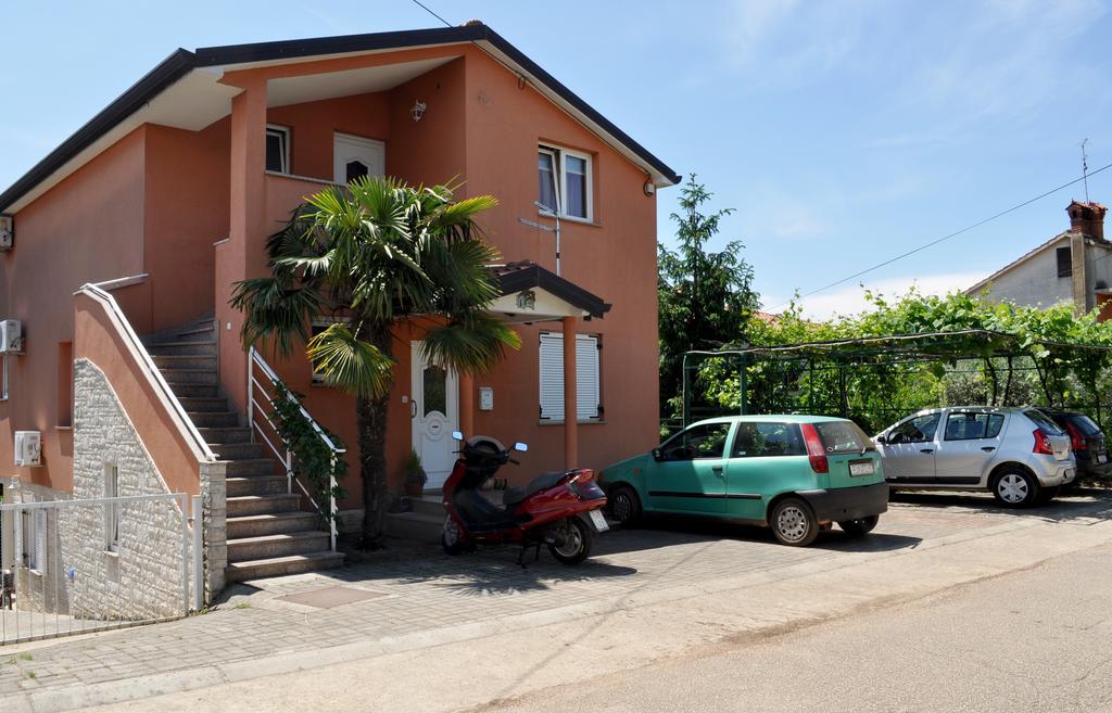 אומאג Apartments Val מראה חיצוני תמונה