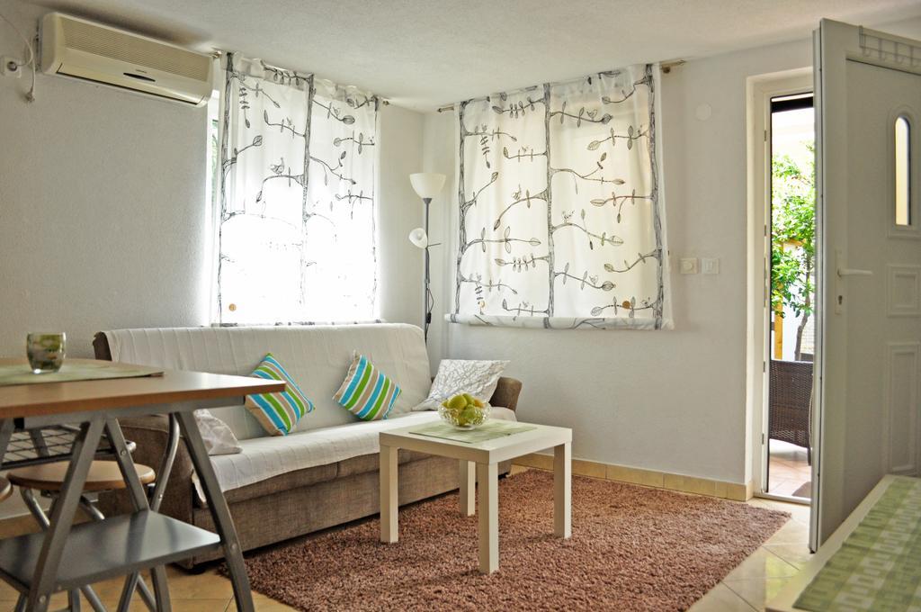אומאג Apartments Val חדר תמונה