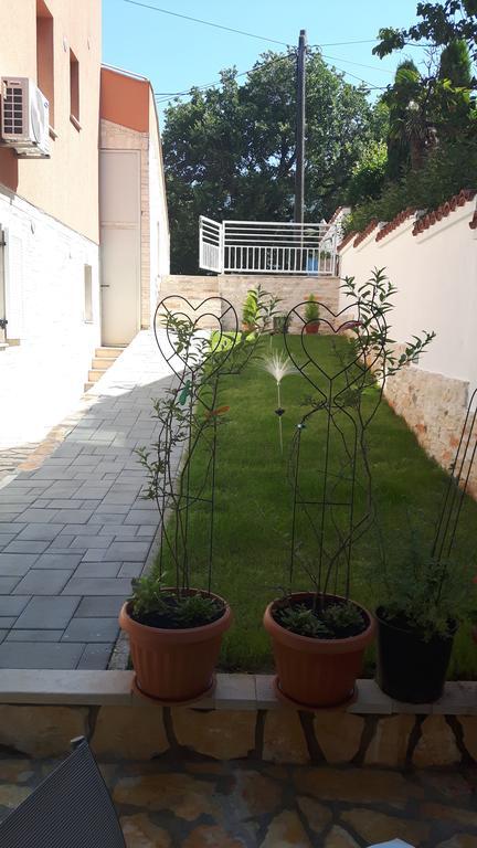 אומאג Apartments Val מראה חיצוני תמונה