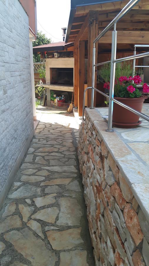 אומאג Apartments Val מראה חיצוני תמונה